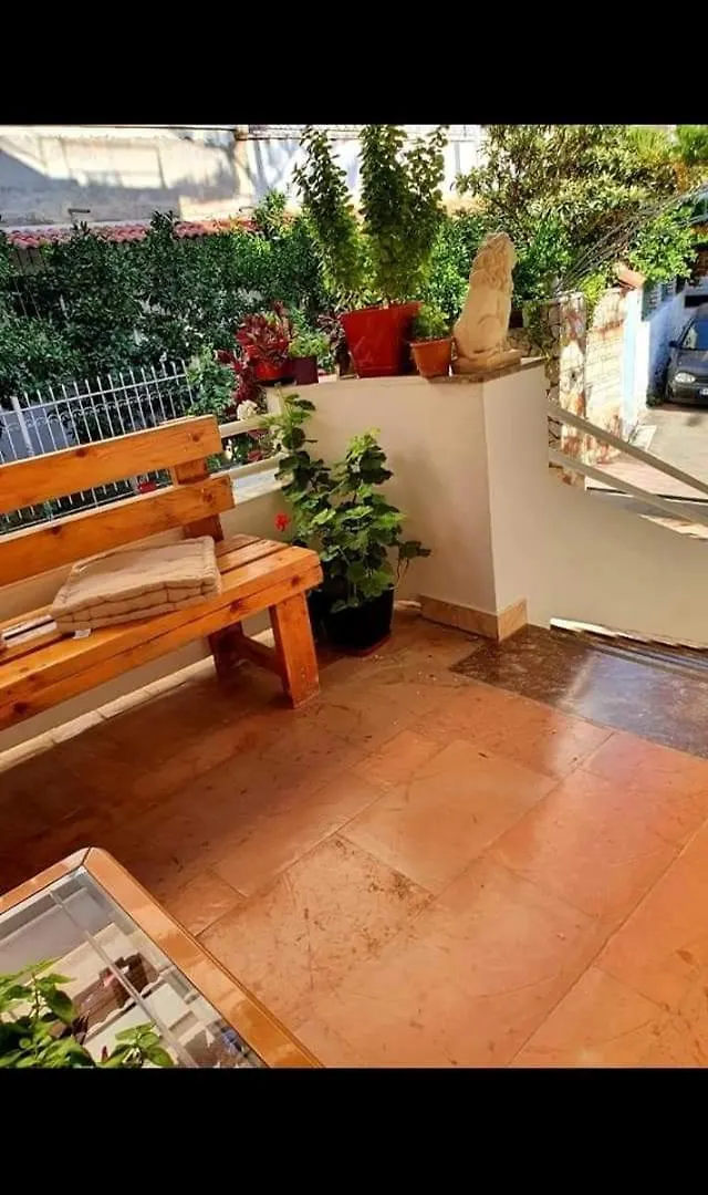 Family Relax Apartment Sarande
