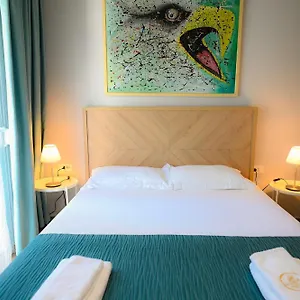 Oyster Sarandë
